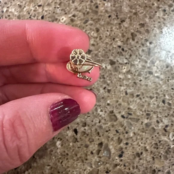 Antique 14k Gold and Opal Earrings - Picture 4 of 4